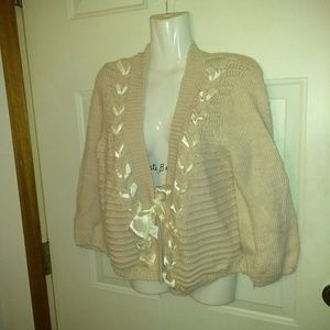 H&M Pink sweater accented with white ribbon